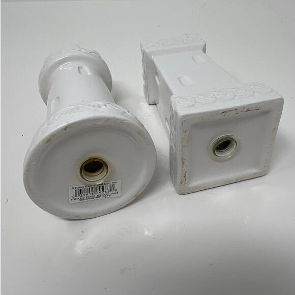 Russ Berrie Salt and Pepper Set White Castle Towers - Picture 3 of 3